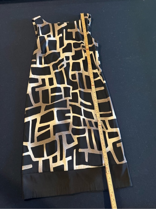 AB Studio Dresses & Skirts - AB Studio Black and Gold Geometric Midi Dress Sz 4